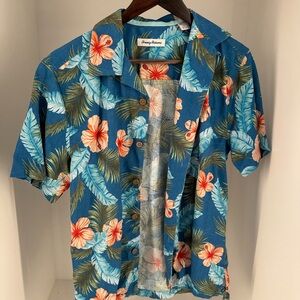 Tommy Bahama Blue Floral Men's XS Shirt (NEVER WORN!)